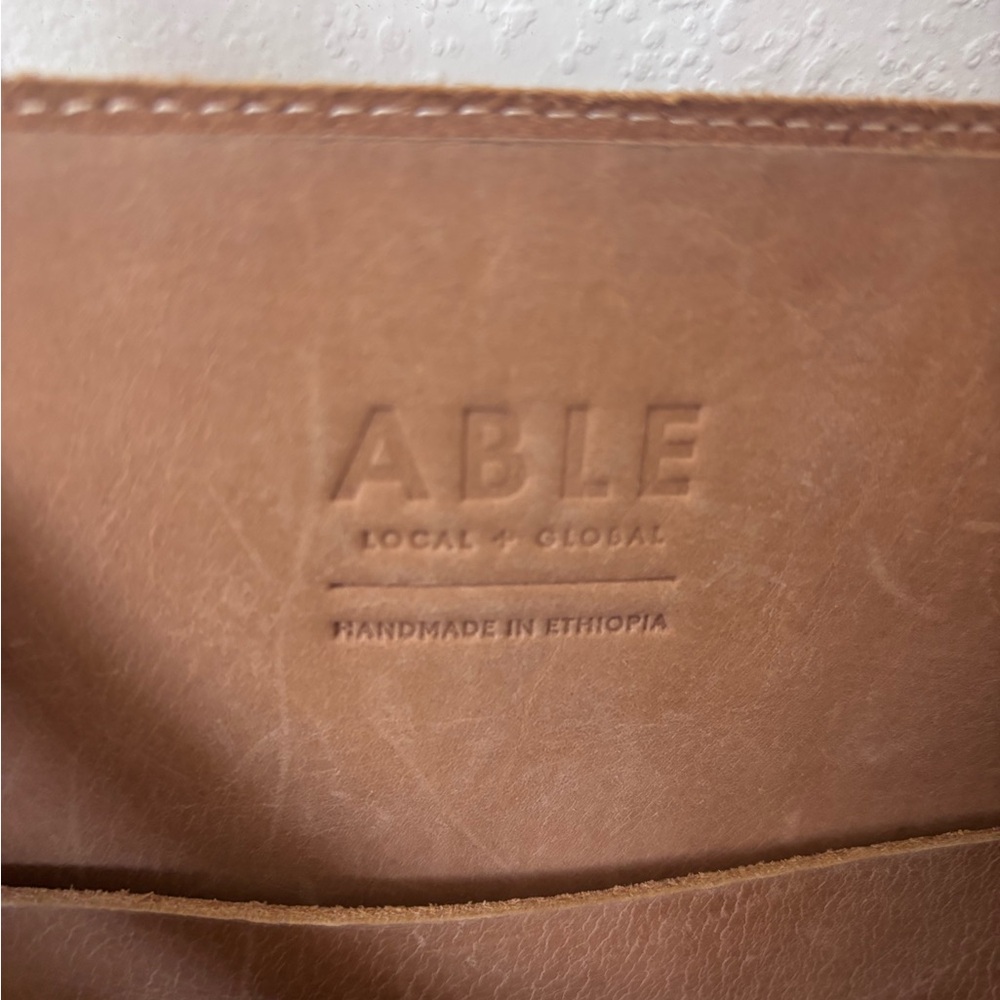 Classic Tan Leather Tote Bag ABLE Elsabet - like new - Picture 2 of 4
